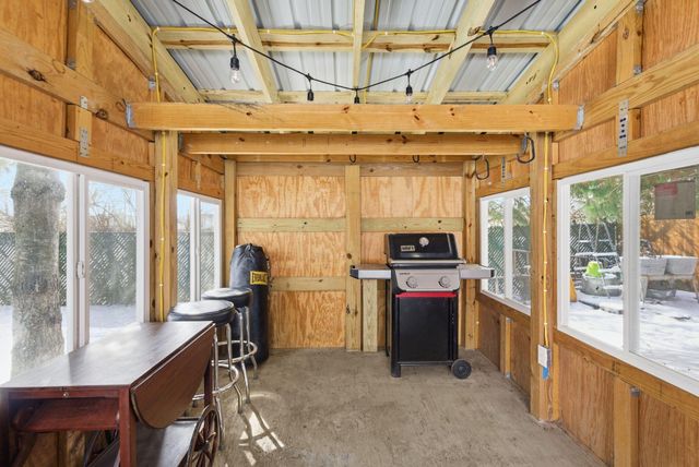 292 Rosemont Garden, Lexington, KY 40503