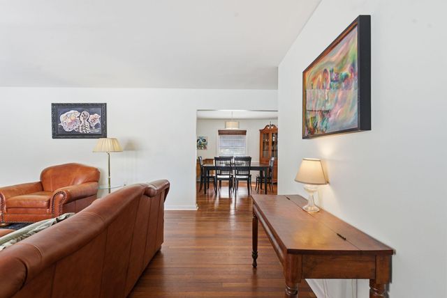 292 Rosemont Garden, Lexington, KY 40503