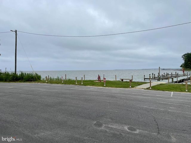 BAY POINTE DR, Montross, VA 22520