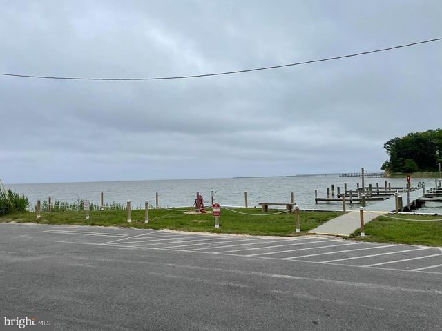 BAY POINTE DR, Montross, VA 22520