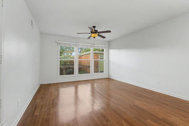 210 S McLean Blvd Apt 8, Memphis, TN 38104