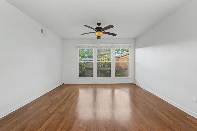 210 S McLean Blvd Apt 8, Memphis, TN 38104
