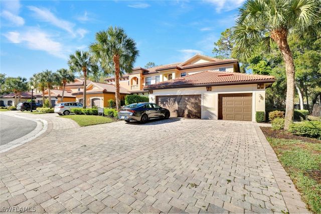 1338 Corso Palermo CT 2404, Naples, FL 34105