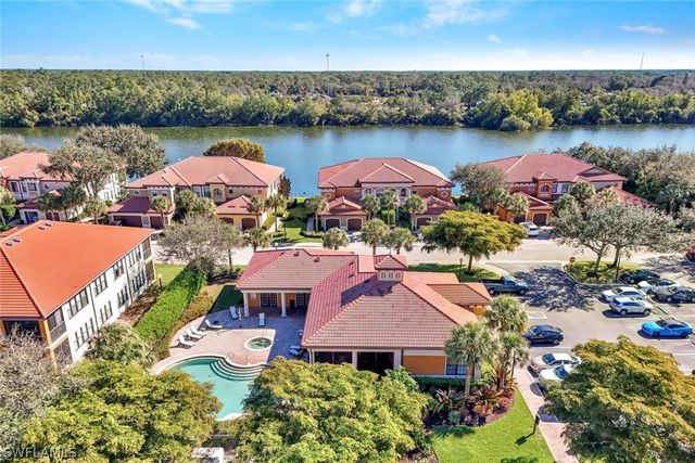 1338 Corso Palermo CT 2404, Naples, FL 34105