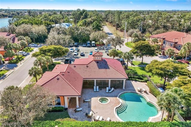 1338 Corso Palermo CT 2404, Naples, FL 34105