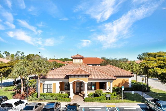 1338 Corso Palermo CT 2404, Naples, FL 34105