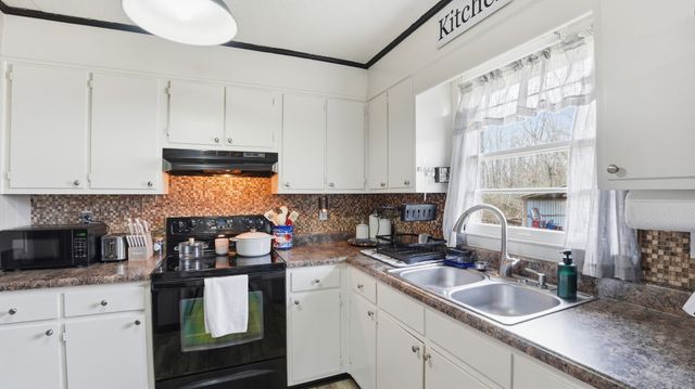 835 Ardmore Hwy, Taft, TN 38488