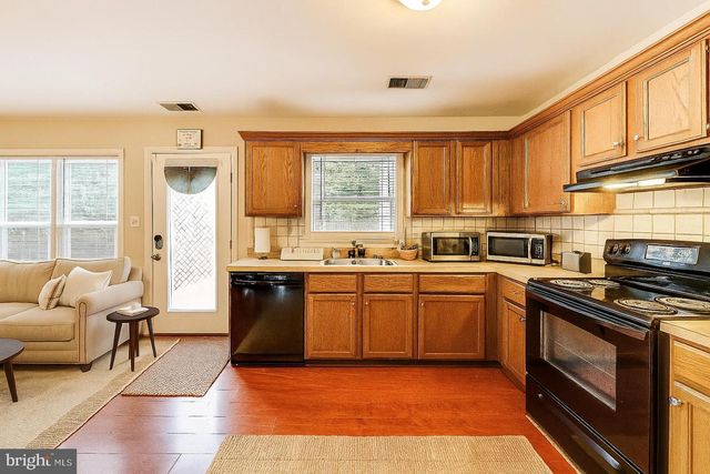 3975 WINTERGREEN PL, Waldorf, MD 20602