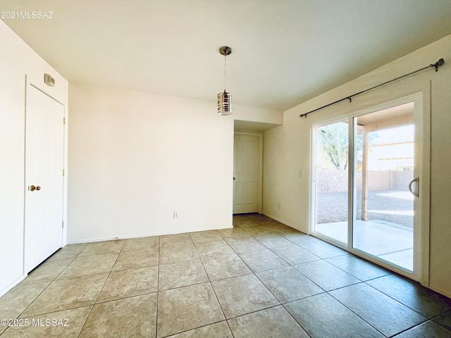 4267 E Parting Waters Way, Tucson, AZ 85712