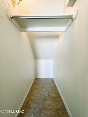 4267 E Parting Waters Way, Tucson, AZ 85712