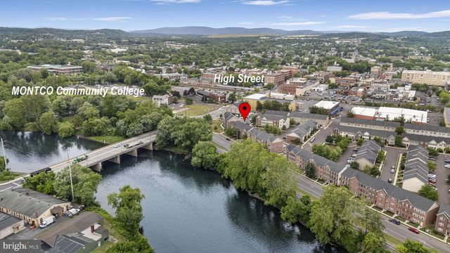 219 INDUSTRIAL HWY, Pottstown, PA 19464