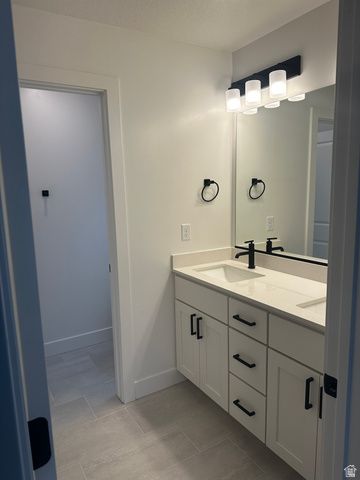 61 S LUNAR WAY, Mapleton, UT 84664