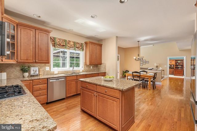 5404 EMMYS MILL CT, Haymarket, VA 20169