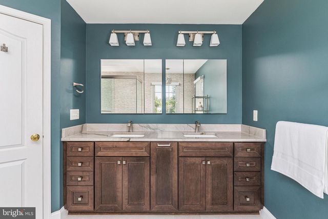 5404 EMMYS MILL CT, Haymarket, VA 20169