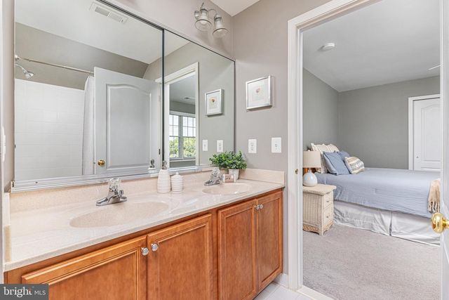 5404 EMMYS MILL CT, Haymarket, VA 20169