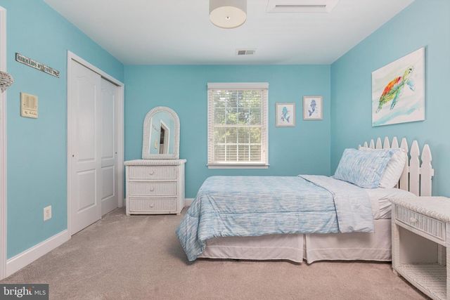 5404 EMMYS MILL CT, Haymarket, VA 20169