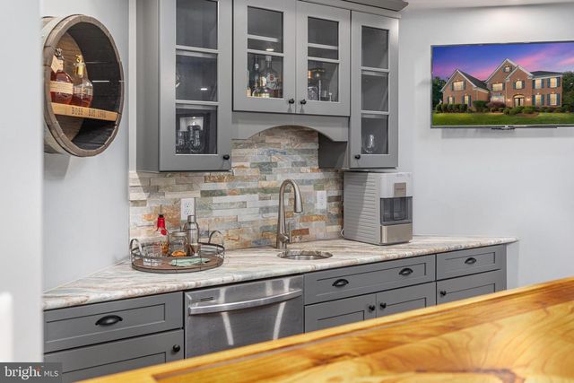 5404 EMMYS MILL CT, Haymarket, VA 20169