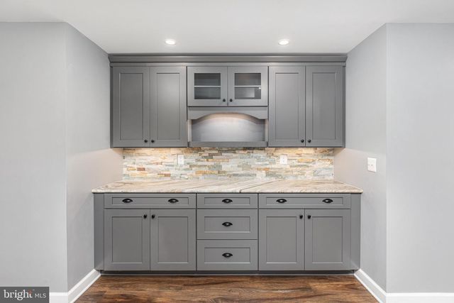 5404 EMMYS MILL CT, Haymarket, VA 20169