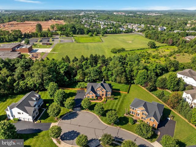 5404 EMMYS MILL CT, Haymarket, VA 20169