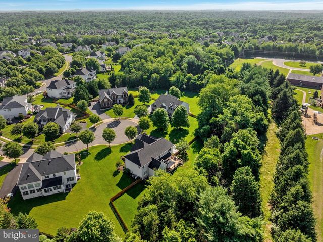5404 EMMYS MILL CT, Haymarket, VA 20169