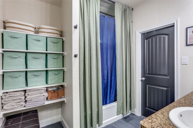 1116 Autumnwood Drive, Azle, TX 76020