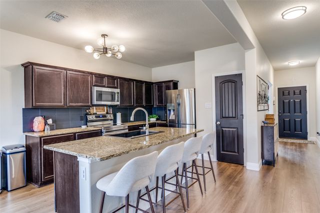 1116 Autumnwood Drive, Azle, TX 76020