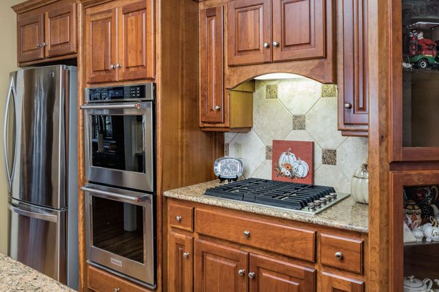 128 Osage Drive, Maumelle, AR 72113