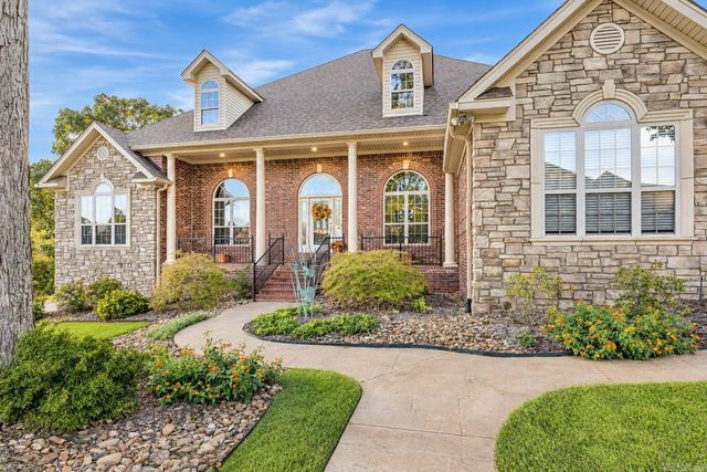 128 Osage Drive, Maumelle, AR 72113