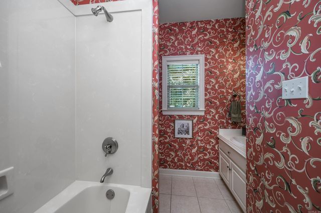 128 Osage Drive, Maumelle, AR 72113