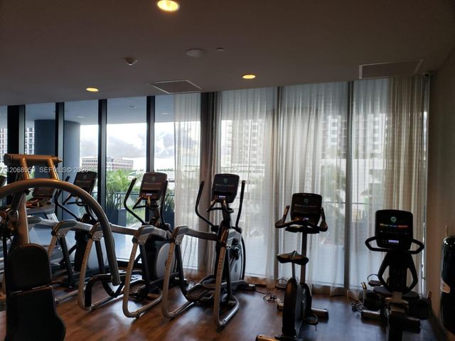 5252 NW 85th Avenue 708, Doral, FL 33166