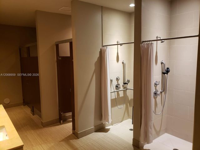 5252 NW 85th Avenue 708, Doral, FL 33166