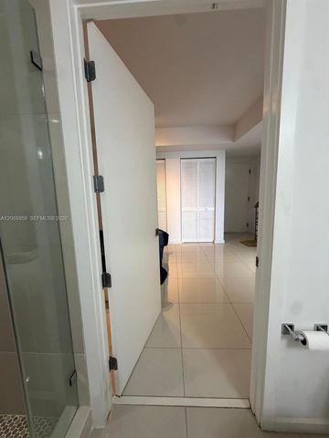 5252 NW 85th Avenue 708, Doral, FL 33166