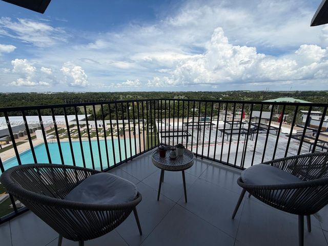 5252 NW 85th Avenue 708, Doral, FL 33166