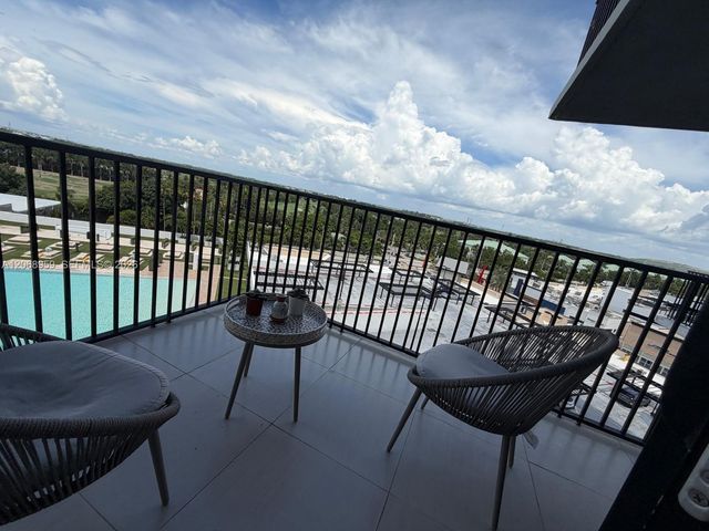 5252 NW 85th Avenue 708, Doral, FL 33166