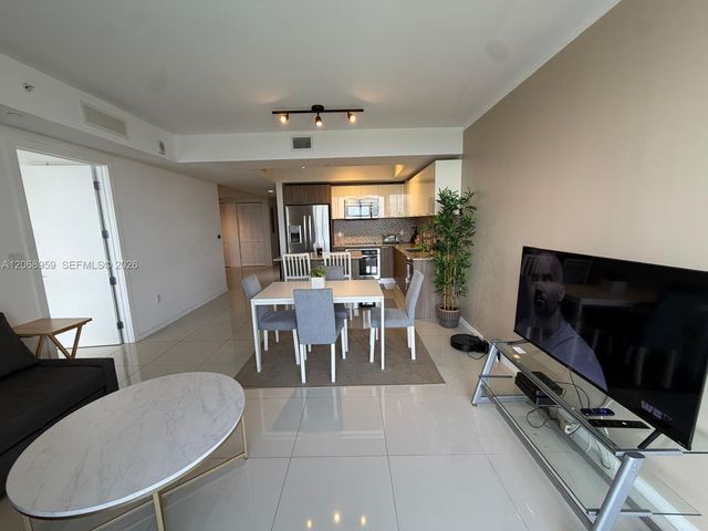 5252 NW 85th Avenue 708, Doral, FL 33166
