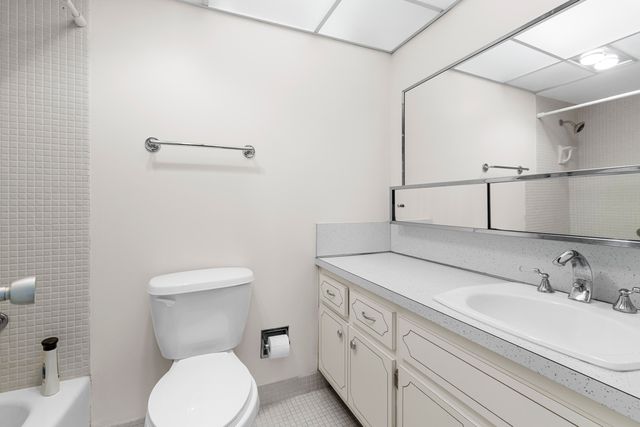 2500 NE 48th Lane 308, Fort Lauderdale, FL 33308