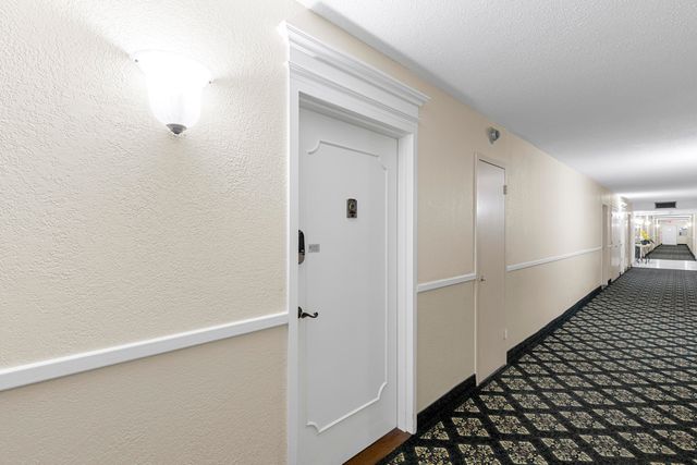 2500 NE 48th Lane 308, Fort Lauderdale, FL 33308