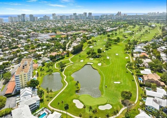 2500 NE 48th Lane 308, Fort Lauderdale, FL 33308