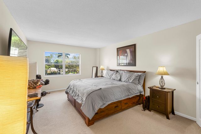 2500 NE 48th Lane 308, Fort Lauderdale, FL 33308