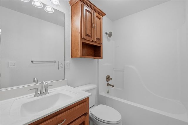3802 Brooks Ridge, Rogers, AR 72758