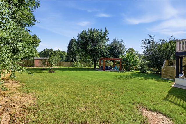 3802 Brooks Ridge, Rogers, AR 72758