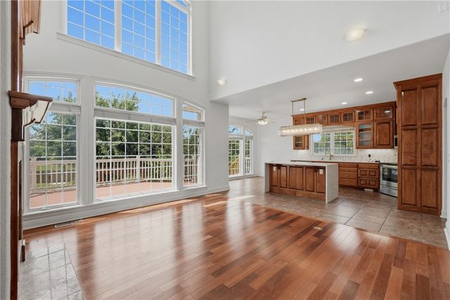 3802 Brooks Ridge, Rogers, AR 72758