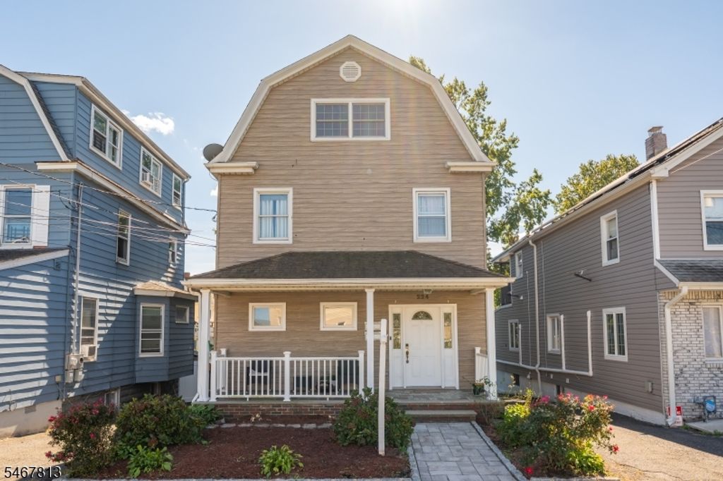 224 Montgomery St, Bloomfield Twp., NJ 07003 — exterior