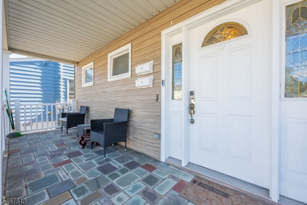 224 Montgomery St, Bloomfield Twp., NJ 07003 — photo 3
