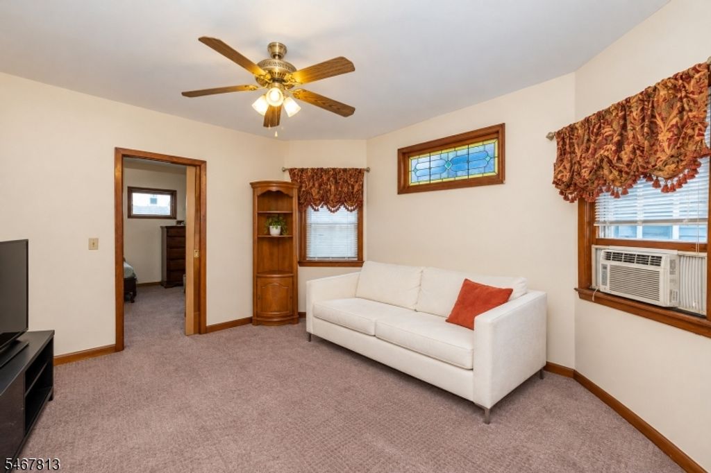 224 Montgomery St, Bloomfield Twp., NJ 07003 — photo 5
