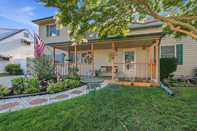 31 NARCISSUS LN, Levittown, PA 19054