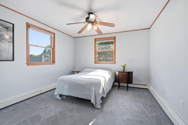 31 NARCISSUS LN, Levittown, PA 19054