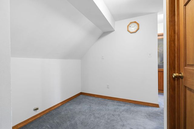 31 NARCISSUS LN, Levittown, PA 19054