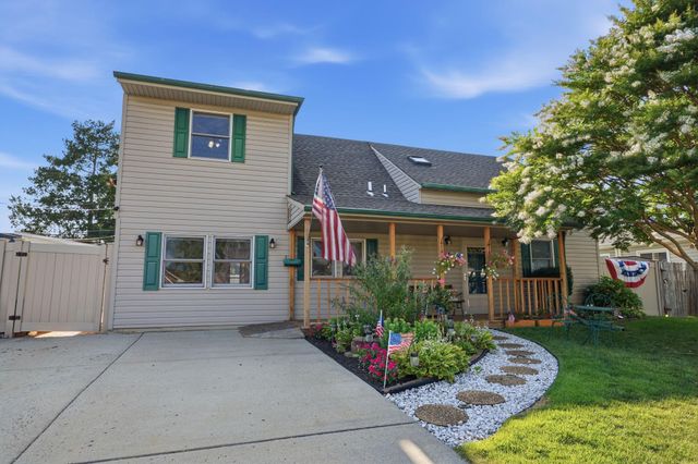 31 NARCISSUS LN, Levittown, PA 19054