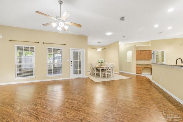 4735 Spears St, Pace, FL 32571